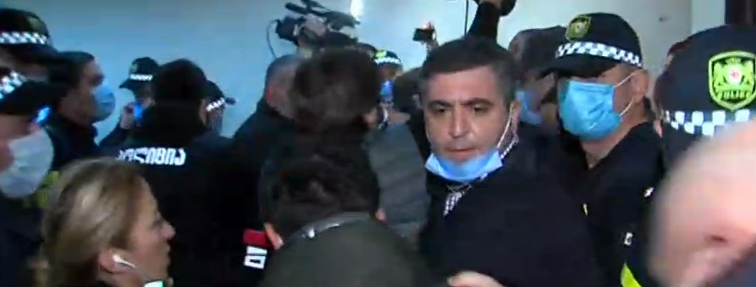 Frontnews - Similar news image