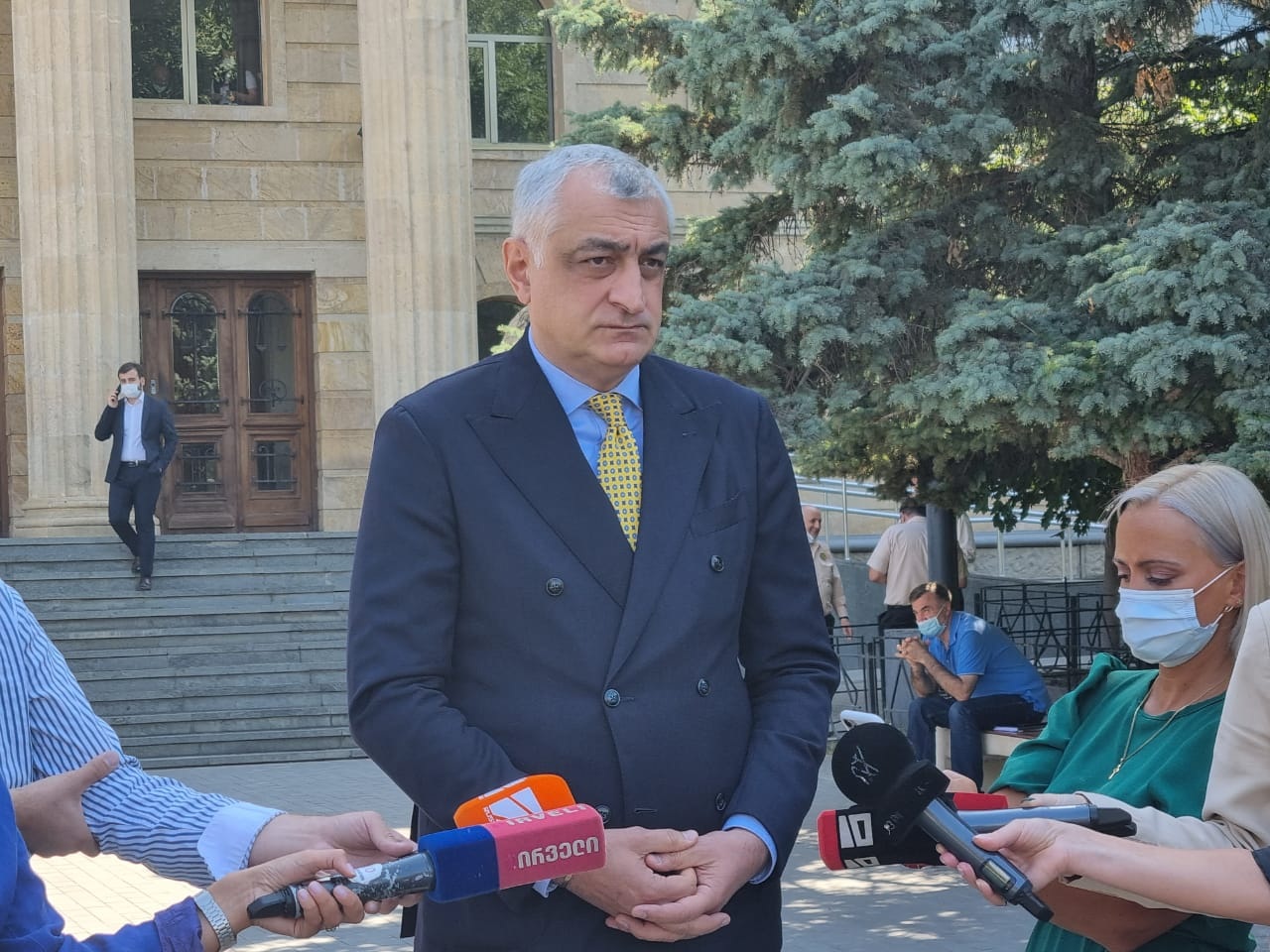 Frontnews - Similar news image
