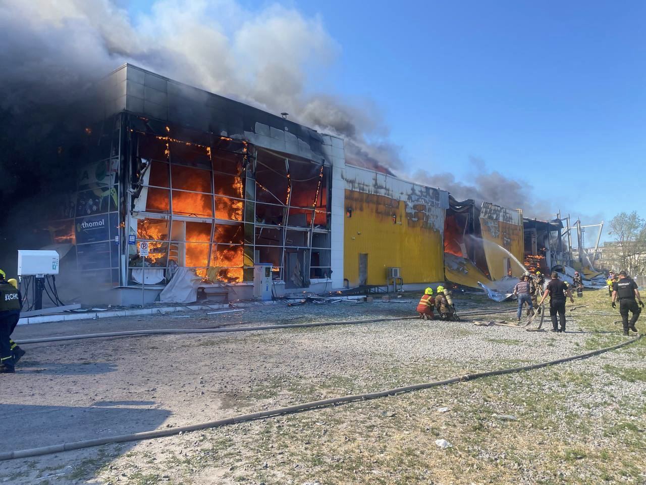 Death toll climbs to 18 in a Russian missile strike on Ukrainian shopping center in Kremenchuk