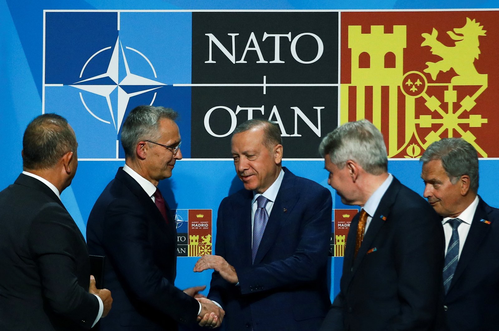 Frontnews - Similar news image