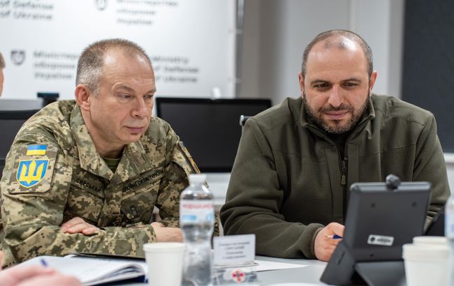 სირსკი და უმეროვი ევროპაში ნატოს ჯარების მეთაურს ესაუბრნენ