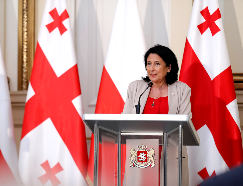სალომე ზურაბიშვილი – გაუმართლებელია ადამიანის უფლებების დარღვევა, მით უფრო პარლამენტში, მედიას უნდა მიეცეს შეზღუდვების გარეშე მუშაობის შესაძლებლობა