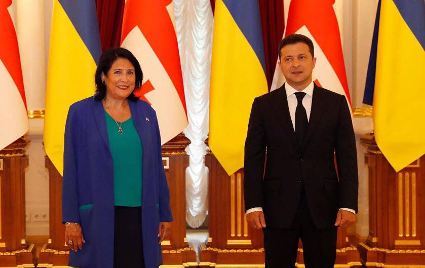 Zelensky tweets in Georgian to thank Zurabishvili for support
