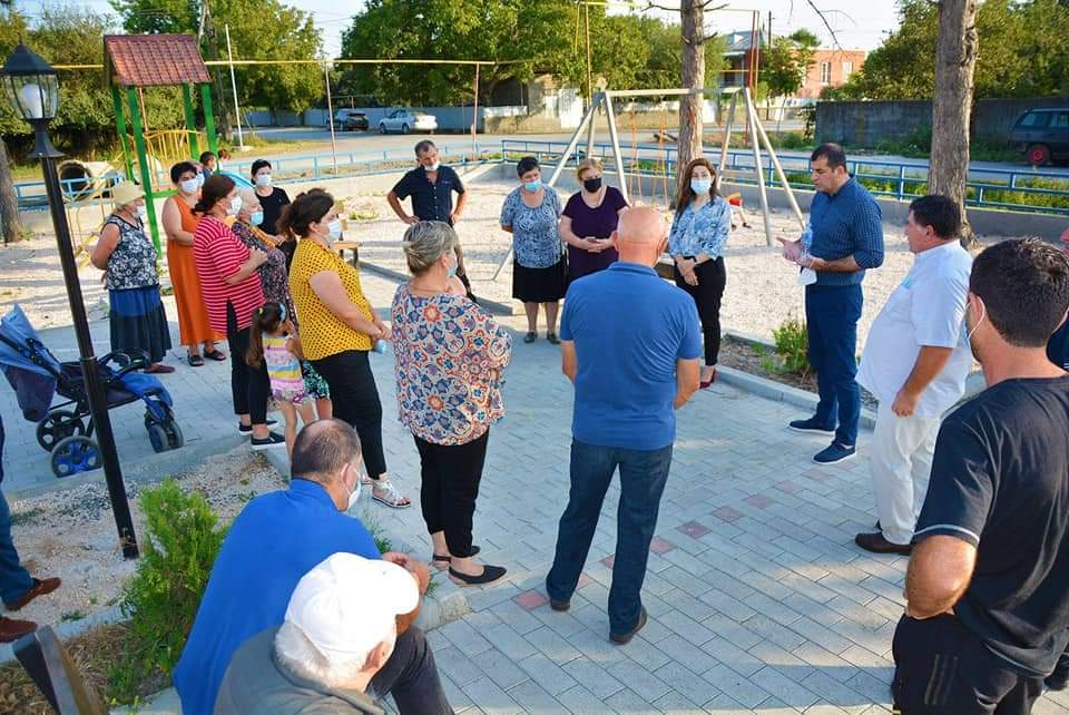 “ქართული ოცნების“ ლაგოდეხის მერობის კანდიდატმა ჯონდო მდივნიშვილმა წინასაარჩევნო შეხვედრები გამართა