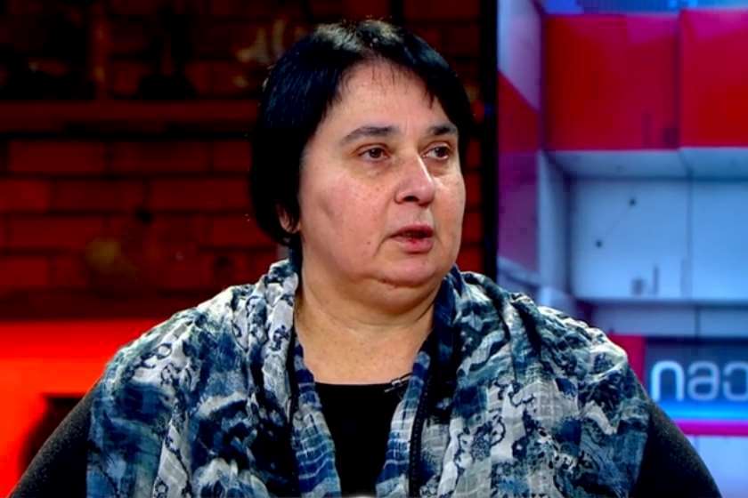 ნანა კაკაბაძე – გაპოლიტიკოსებულო აქტივისტო ექიმებო, გაითვალისწინეთ, რომ იმ პოლიტიკურმა ძალამ, რომელიც დღეს თქვენს პროფესიას პოლიტიკური მიზნებისთვის იყენებს, ყველა საქმეში წარმოაჩინა თავისი უღირსობა