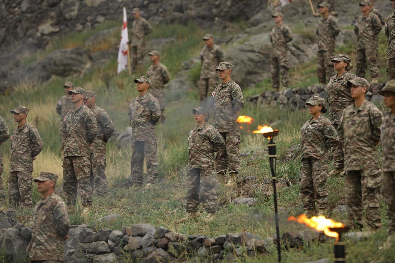 რეკრუტებმა ხერთვისის ციხეზე სამხედრო ფიცი დადეს