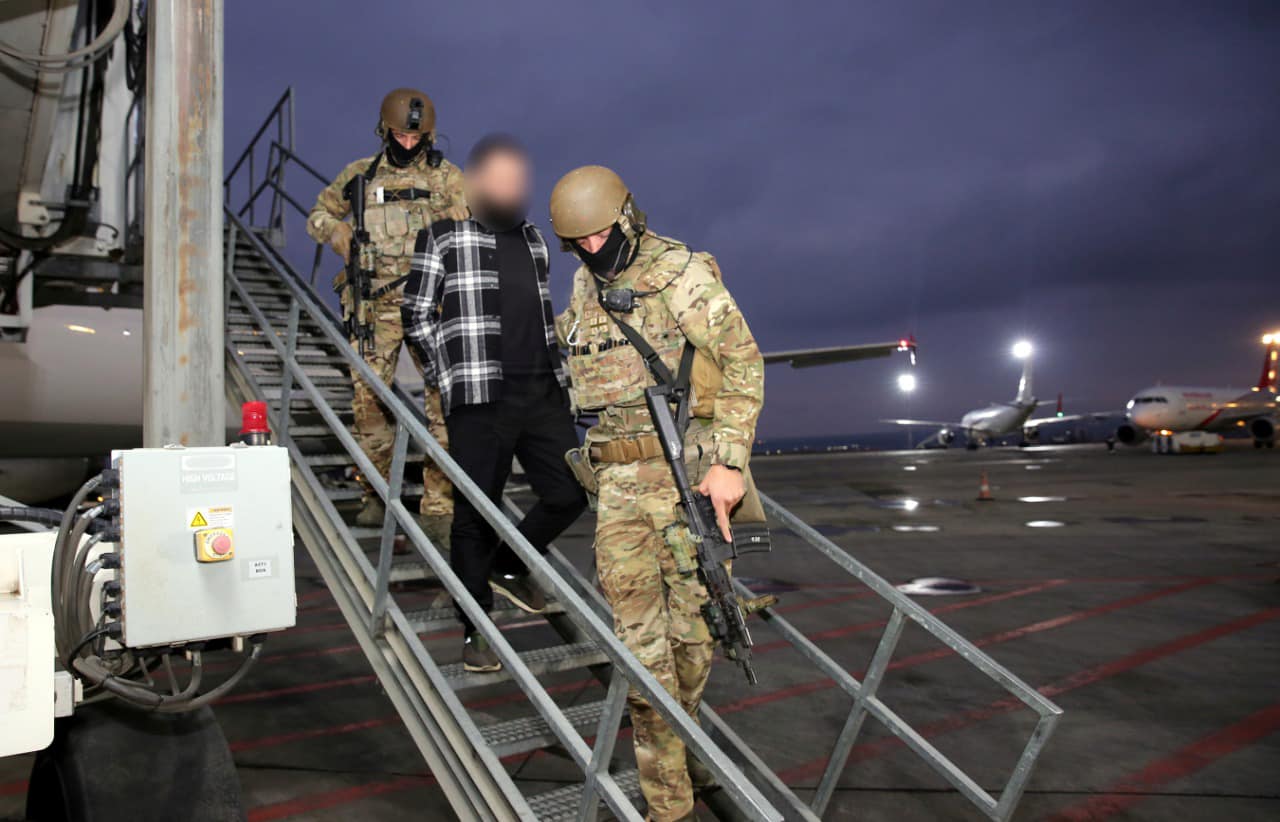 Frontnews - Similar news image