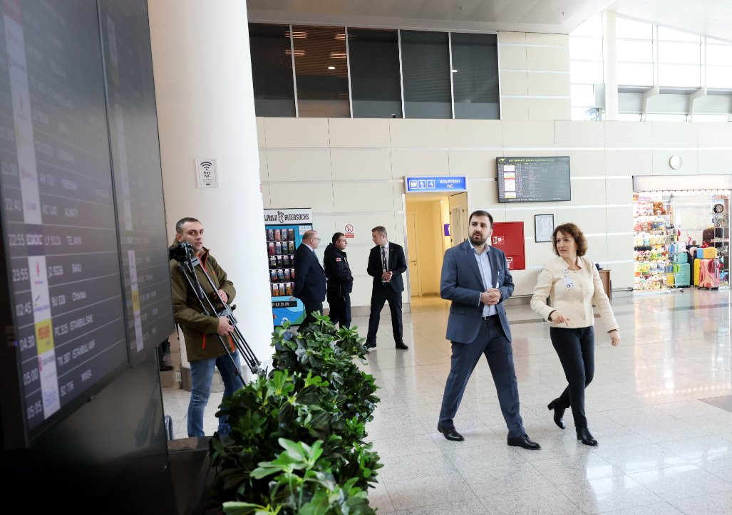 Frontnews - Similar news image