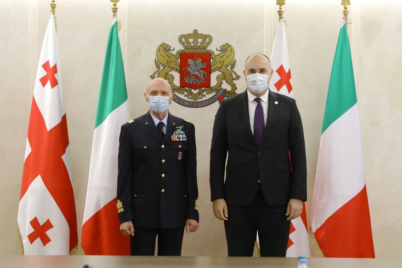 Frontnews - Similar news image