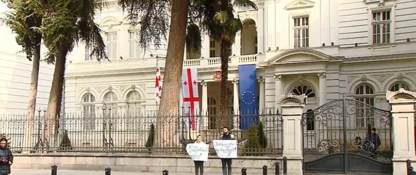 Oncology patients petition President to ease treatment cost burden