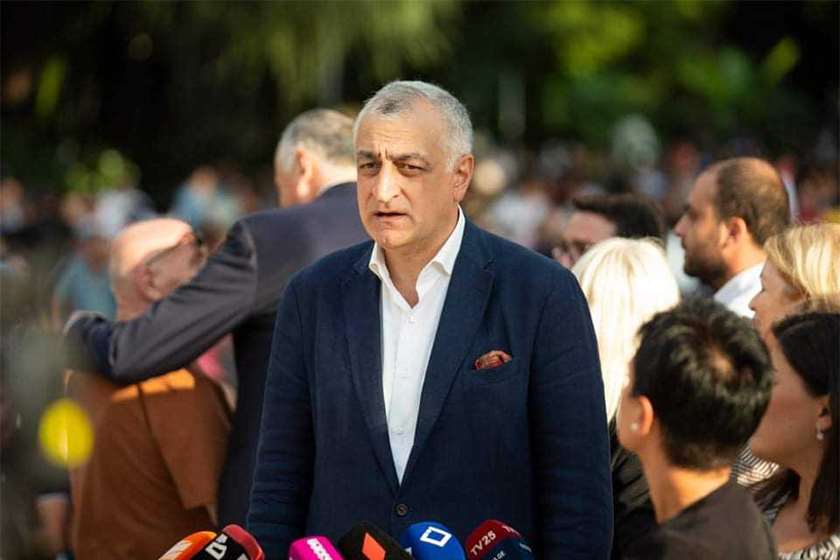 Frontnews - Similar news image