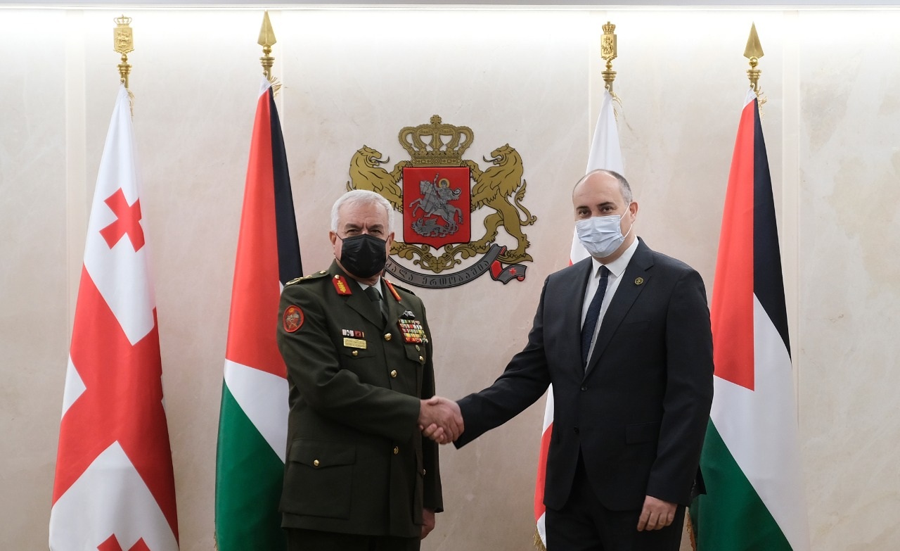 Frontnews - Similar news image