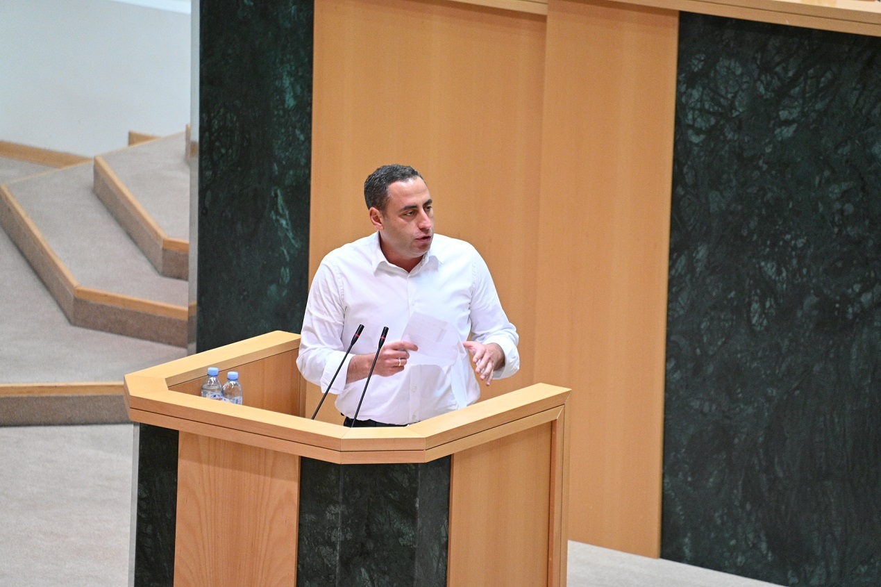 Frontnews - Similar news image
