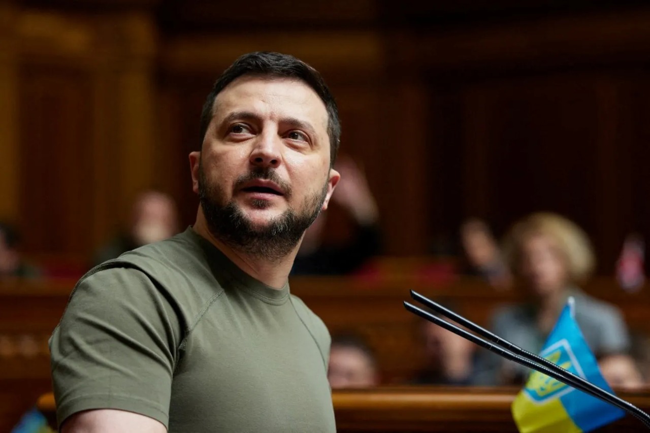 Zelensky: signing land-lease by Biden historic