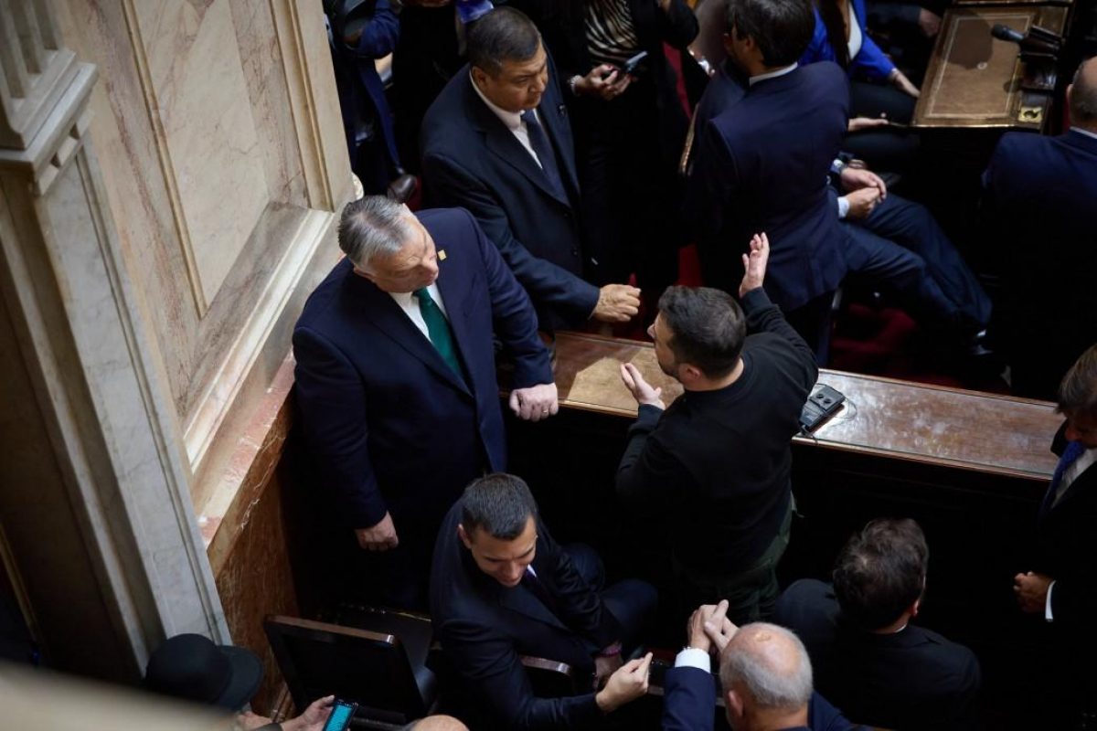 ზელენსკი – ვესაუბრე ორბანს, მაქსიმალურად ღიად და გასაგებად ჩვენს ევროპულ საქმეებზე