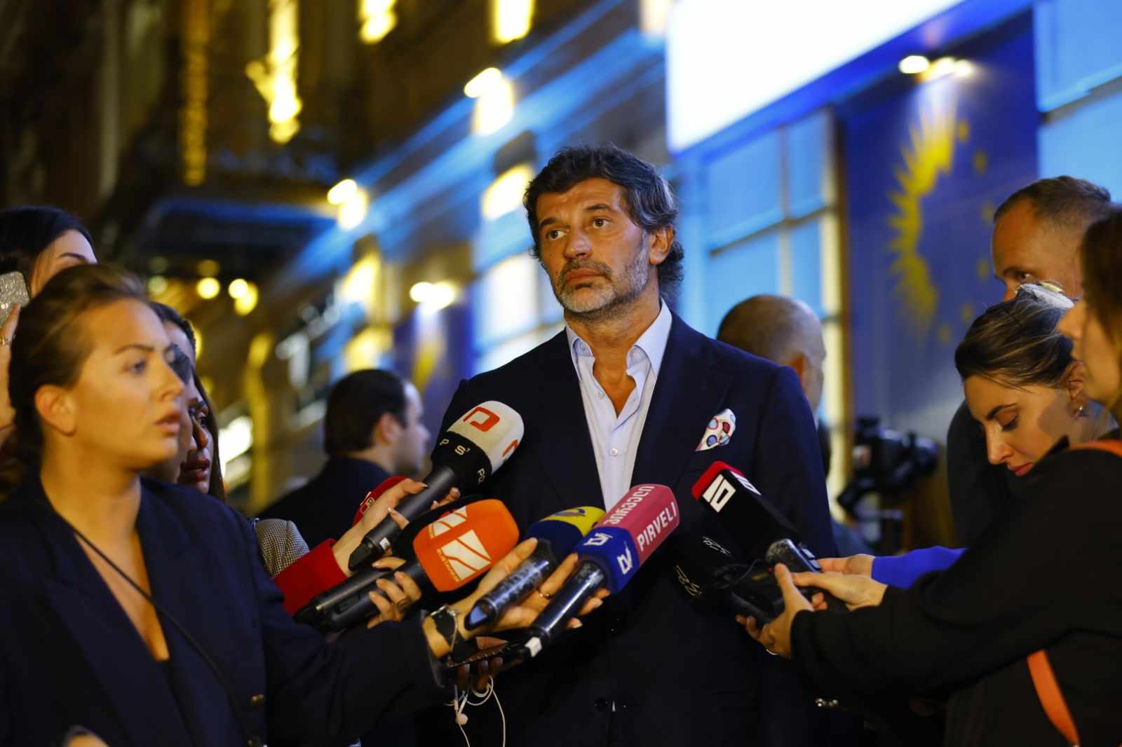 Frontnews - Similar news image