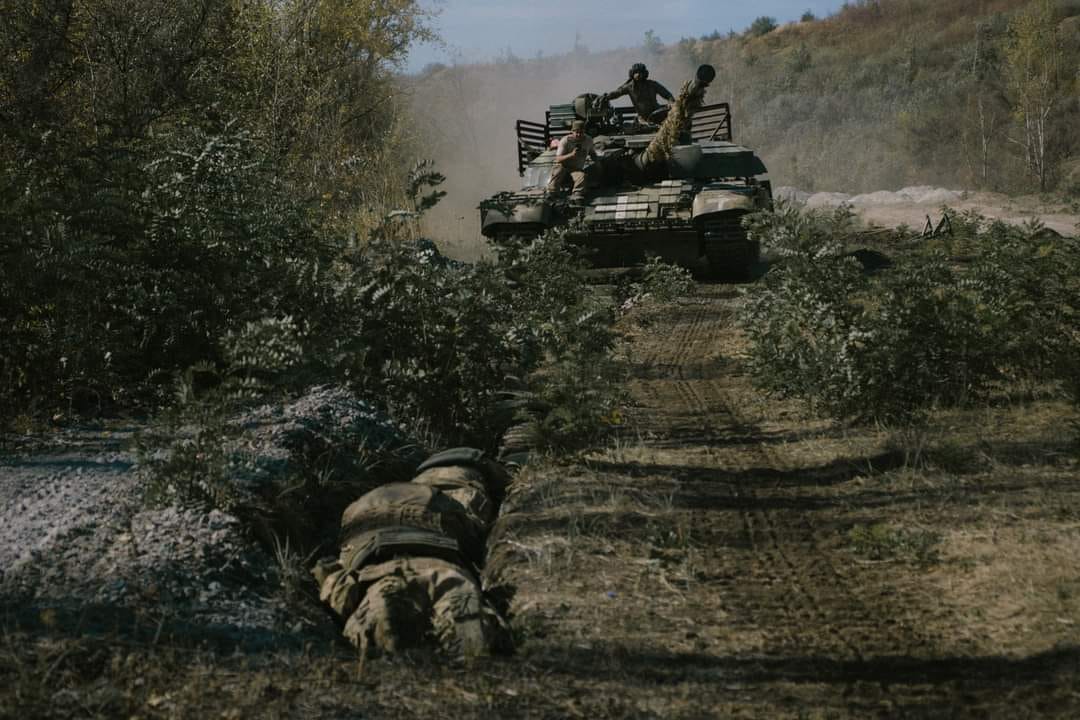 Frontnews - Similar news image