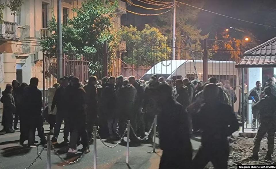Clashes erupt between opposition supporters, de facto security forces on Kodori bridge in occupied Abkhazia