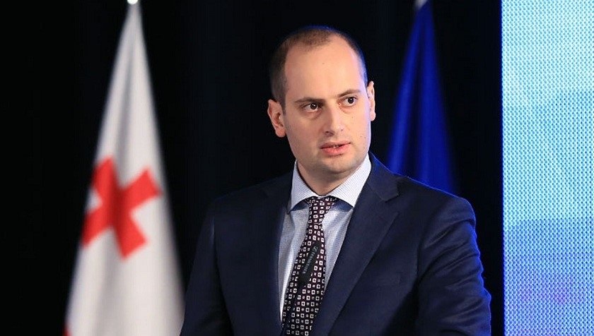 Former Foreign Minister urges EU to preserve visa-free travel for Georgians