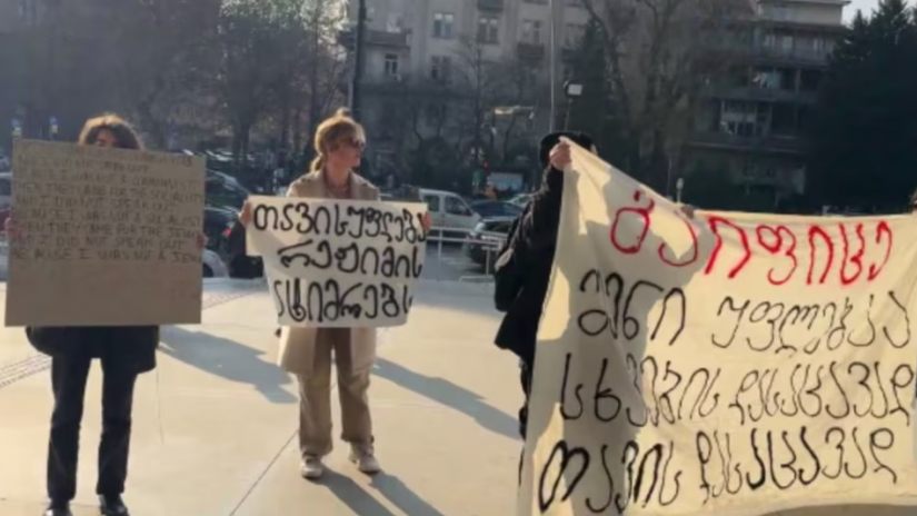 Protests erupt near House of Justice in Tbilisi, demanding Gov’t resignation, EU negotiations