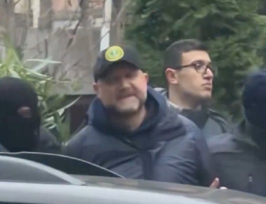 პოლიციელებმა ზურაბ ჯაფარიძე დააკავეს