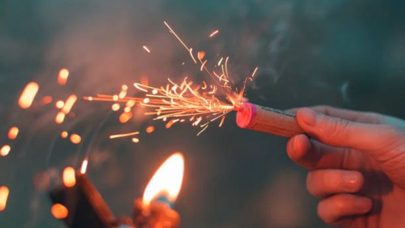 Georgian Parliament initiates tightened regulations on pyrotechnics amid use by protesters