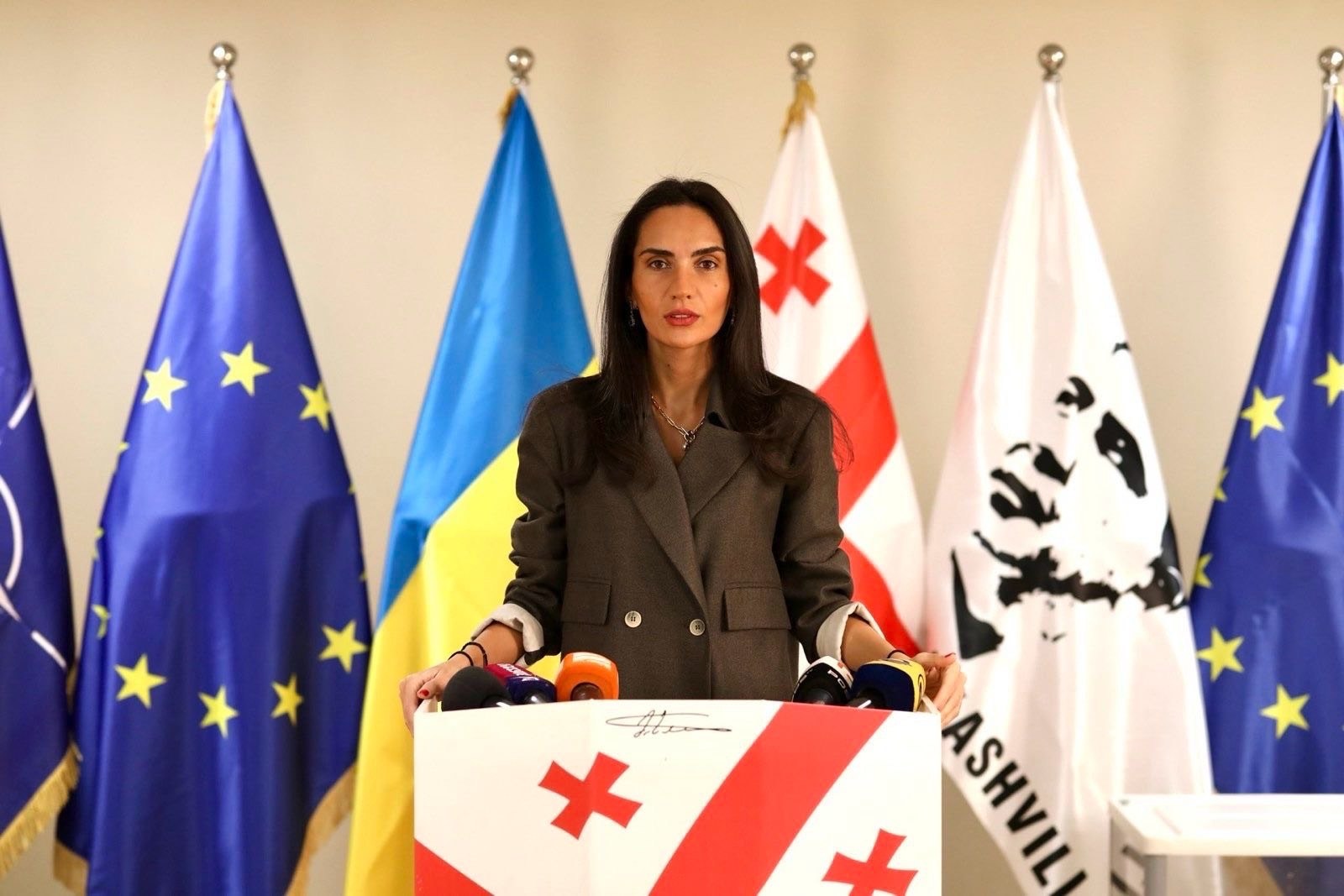 Frontnews - Similar news image