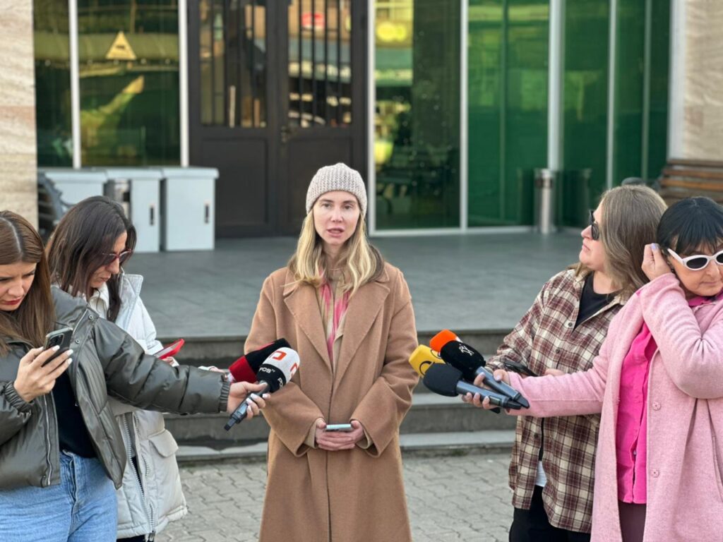 Frontnews - Similar news image