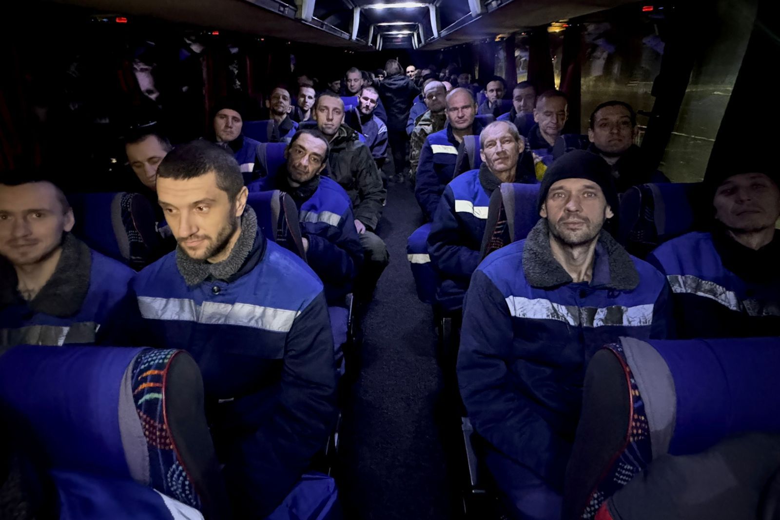 Ukraine secures release of 189 prisoners of war from Russian captivity