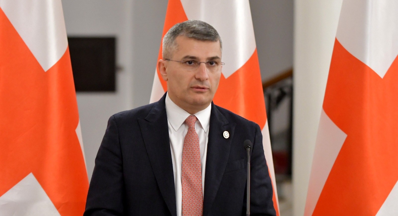მამუკა მდინარაძე - ის დუმილი, რომელიც აშშ-ის მხრიდან მოდის, არის გაურკვევლობა, მათ შორის "დიფ სთეითის" წინააღმდეგ ბრძოლაში