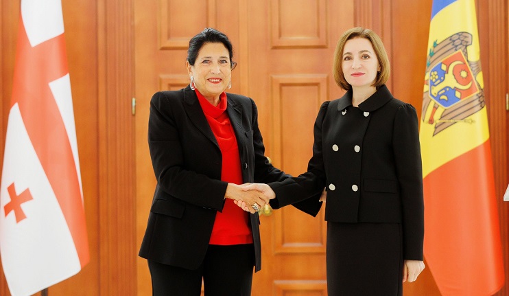 Moldovan President awards country’s highest honor to Georgian President Salome Zourabichvili