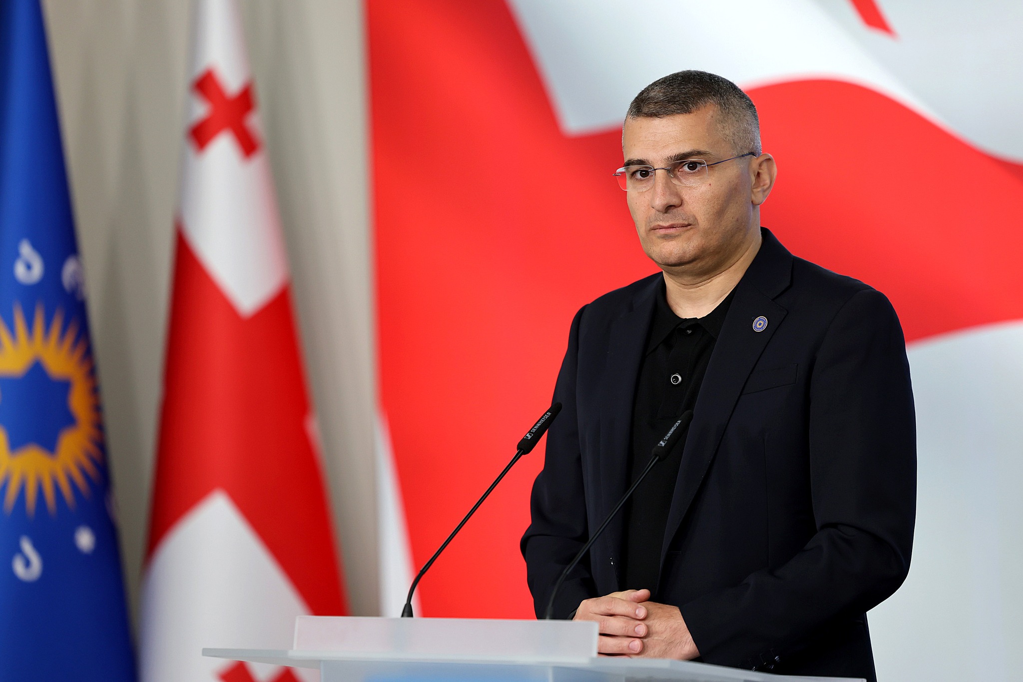 Mdinaradze also praised former Interior Minister Vakhtang Gomelauri for what he called “very successful” work and noted that Geladze had accepted the challenge of advancing the ministry’s reformist trajectory.