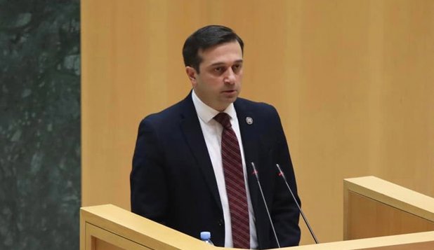 Ioseliani reiterated that, regardless of political pressure, future reports will continue to focus on unresolved problems.