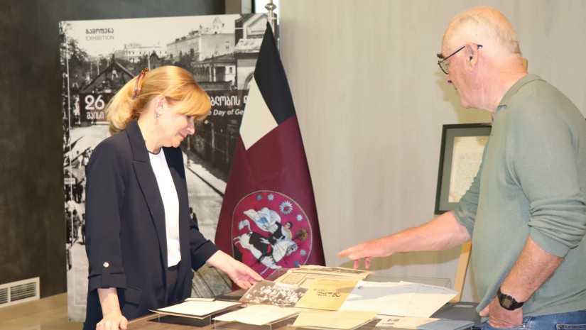 Descendant of Georgia's first democratic leader donates historic letters to National Archives