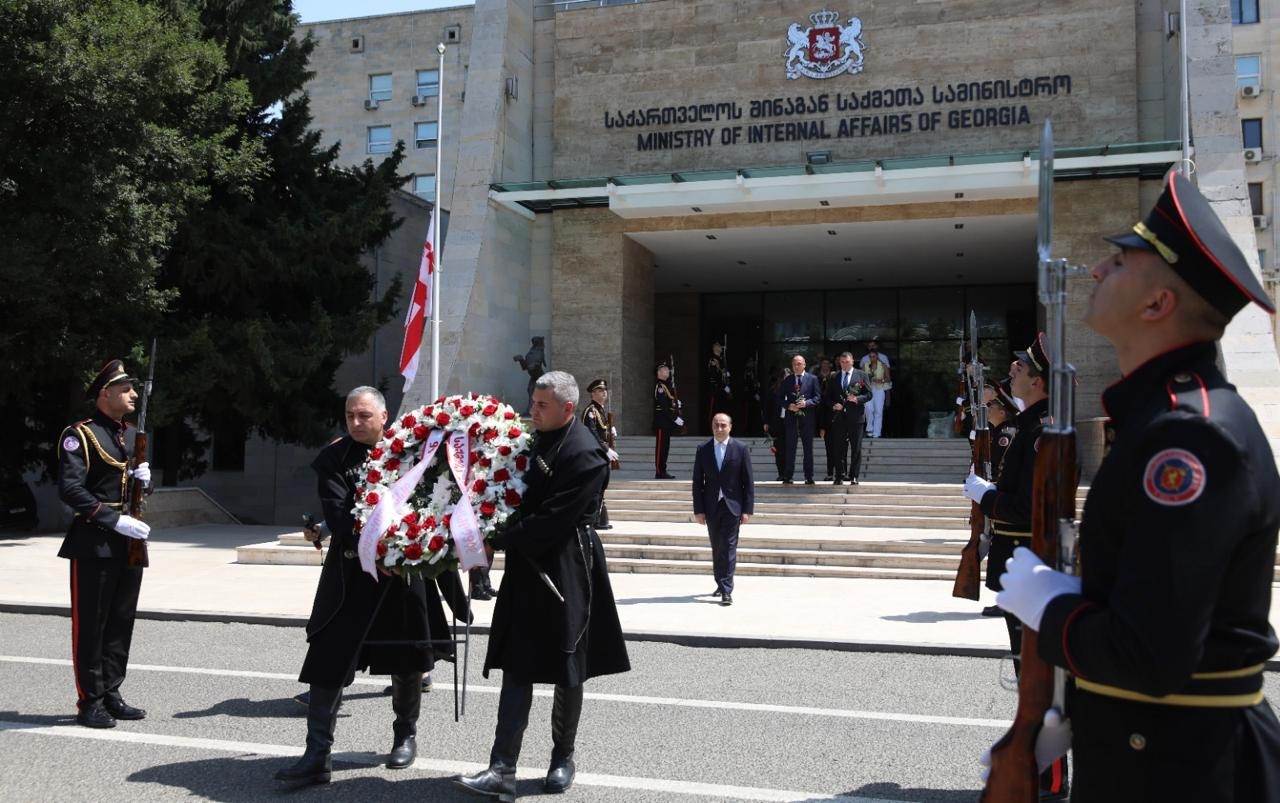 Georgia’s Interior Minister pays tribute to police officers killed in 2008 war
