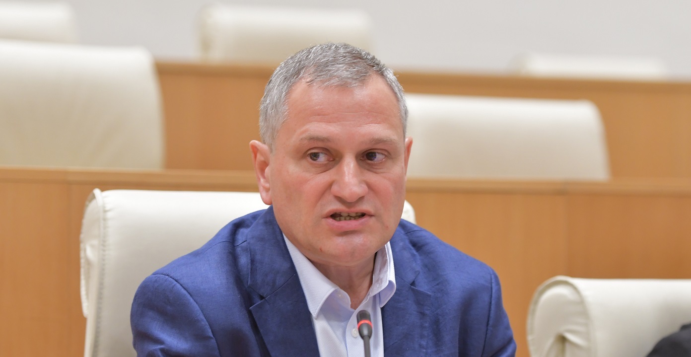 არმაზ ახვლედიანი - ამ პროცესს პაატა ბურჭულაძე უდგას სათავეში, მაგრამ არ მიმაჩნია, რომ ამ პროცესის სათავეში ასევე უნდა იდგეს "ნაციონალური მოძრაობა"