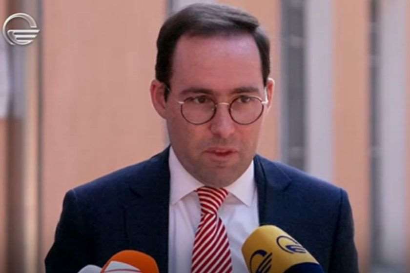 "რამდენიმე საარჩევნო უბანზე ვიმყოფებოდი დღეს, ყველგან ორგანიზების უმაღლესი სტანდარტებია, ეს ქვეყანაში დემოკრატიული ცხოვრების კარგ დონეს ადასტურებს"
