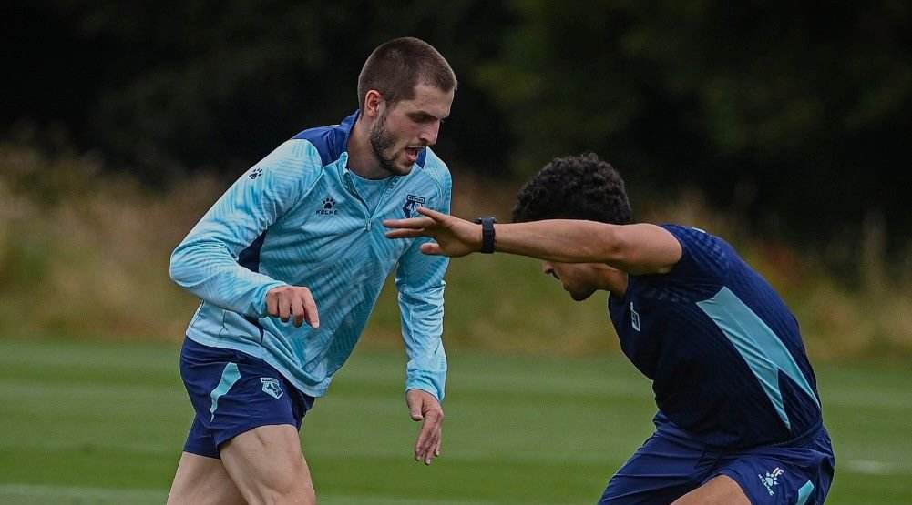 გიორგი ჩაკვეტაძე მოედანს უბრუნდება – "უოტფორდის” ქართველმა ფეხბურთელმა ვარჯიში განაახლა