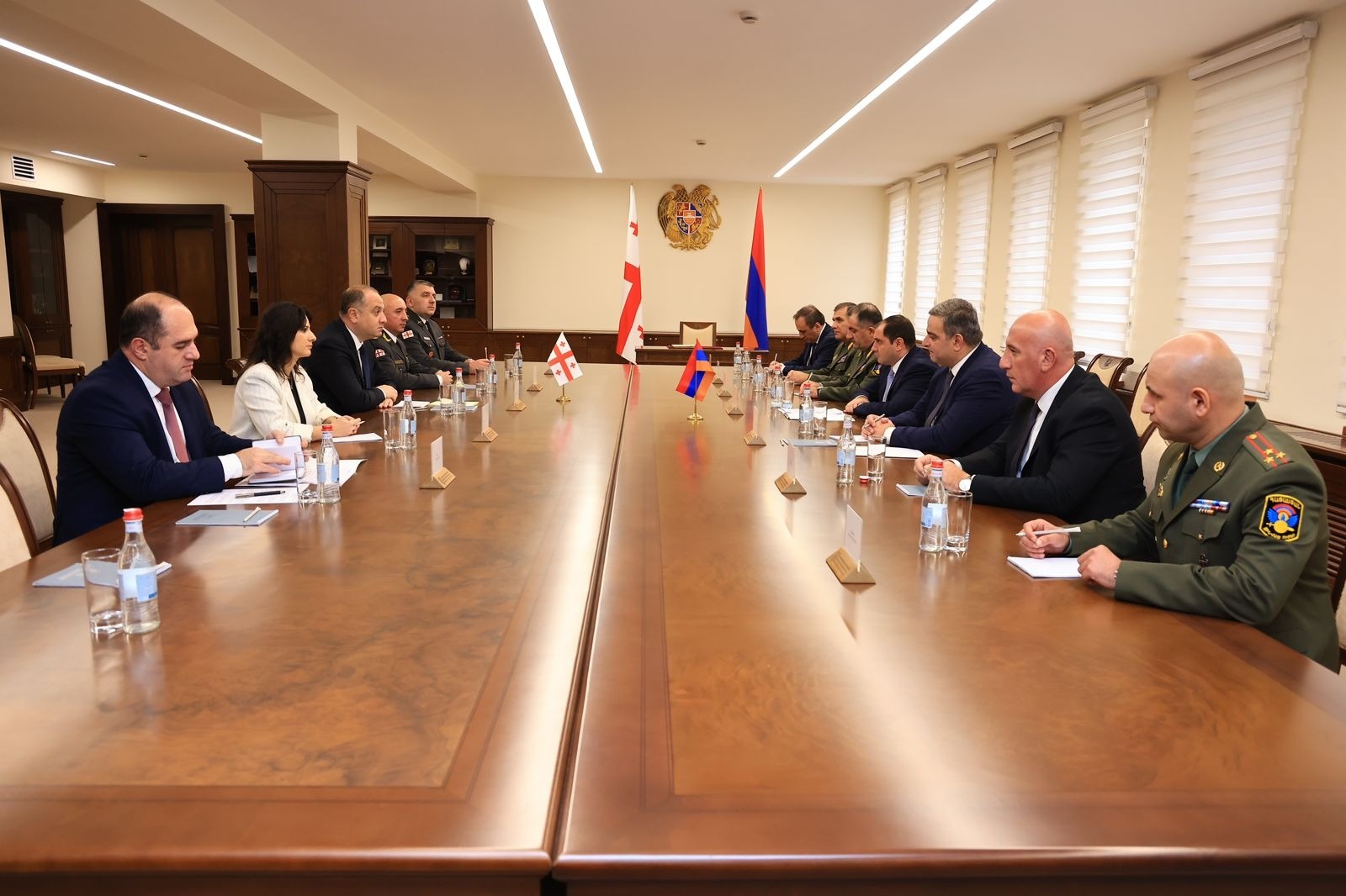 ირაკლი ჩიქოვანი ოფიციალური ვიზიტით სომხეთის რესპუბლიკას ეწვია