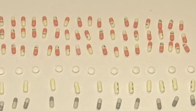 ქუთაისის აეროპორტში განსაკუთრებით დიდი ოდენობით ნარკოტიკული საშუალება და ფსიქოტროპული ნივთიერება ამოიღეს, დაკავებულია 3 პირი