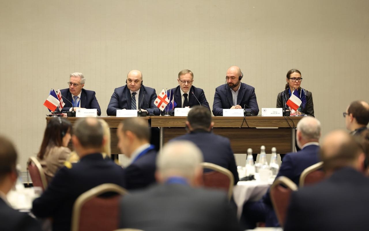 ალექსანდრე დარახველიძემ საფრანგეთის ელჩთან ერთად, პორტების უსაფრთხოებისა და ნარკოტიკებით ვაჭრობის წინააღმდეგ ბრძოლის საკითხებზე საერთაშორისო სემინარი გახსნა