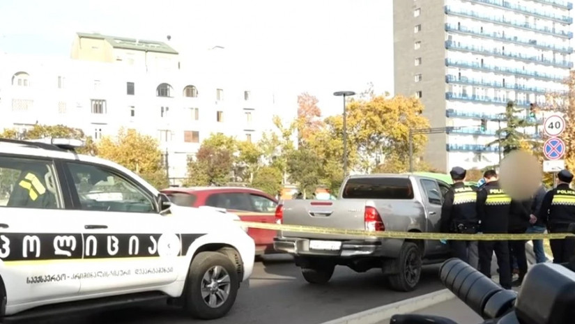 საპატრულო პოლიციამ თბილისში უკანონო ცეცხლსასროლი იარაღები და საბრძოლო მასალა ამოიღო