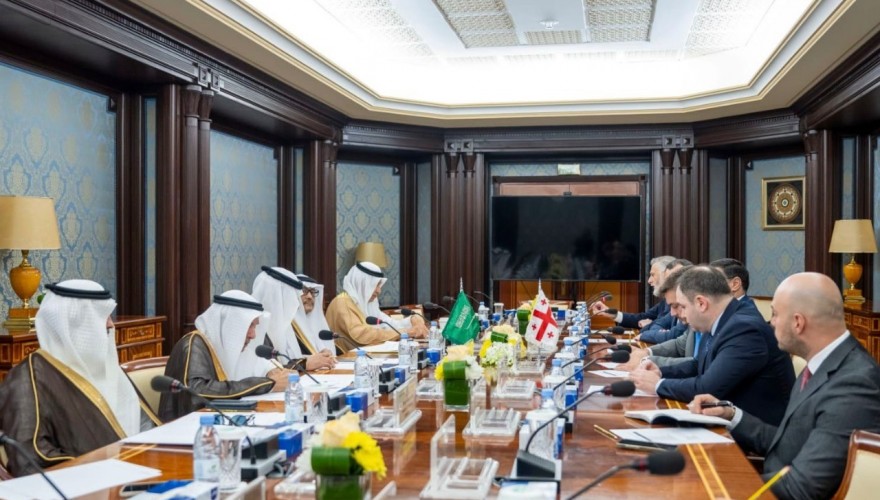 საგარეო ურთიერთობათა კომიტეტის დელეგაციამ საუდის არაბეთის პარლამენტში შეხვედრები გამართა