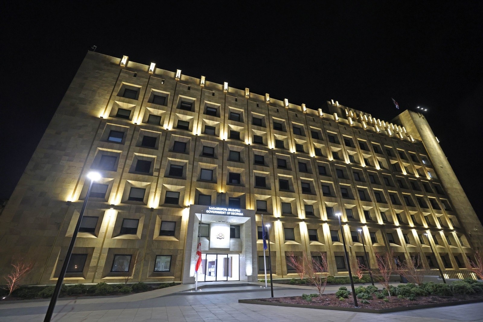 Frontnews - Similar news image