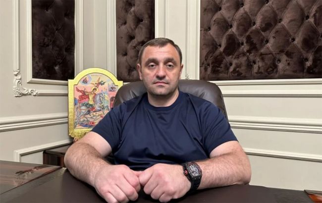 Explosion rocks Moscow residential complex, targeting boxing federation head of self-declared Donetsk