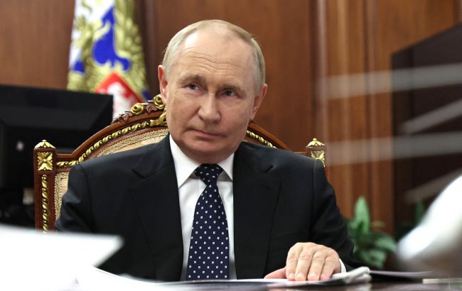 Putin orders Ukrainian citizens without legal status to leave Russia by September 10
