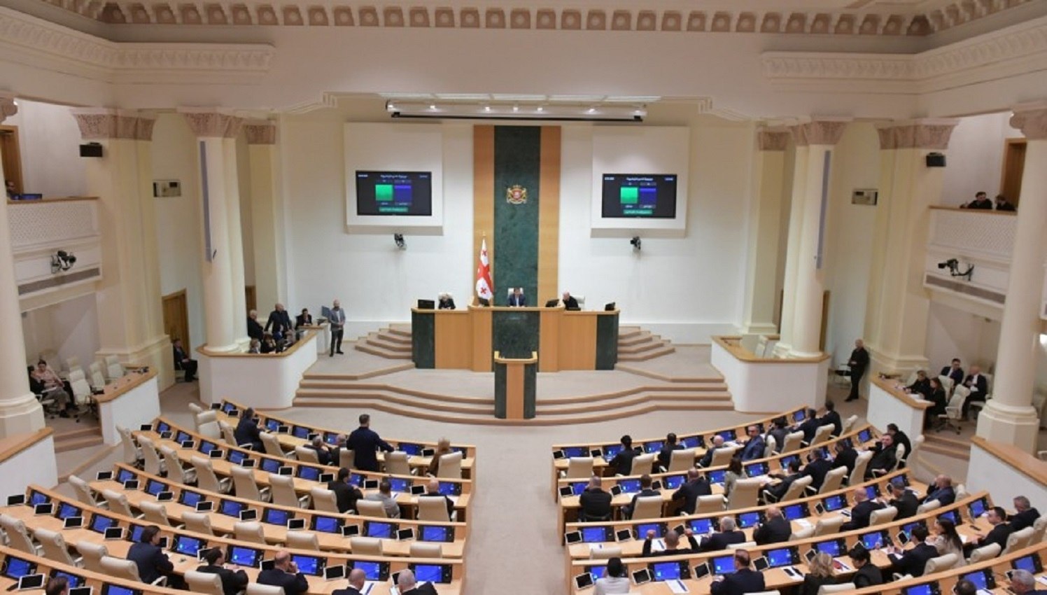Frontnews - Similar news image